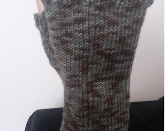 Fingerless gloves