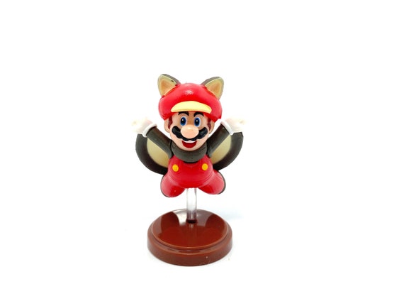 Super Mario Bros Collection Mini Model Toys Figure Japan Flying Squirrel  Mario 