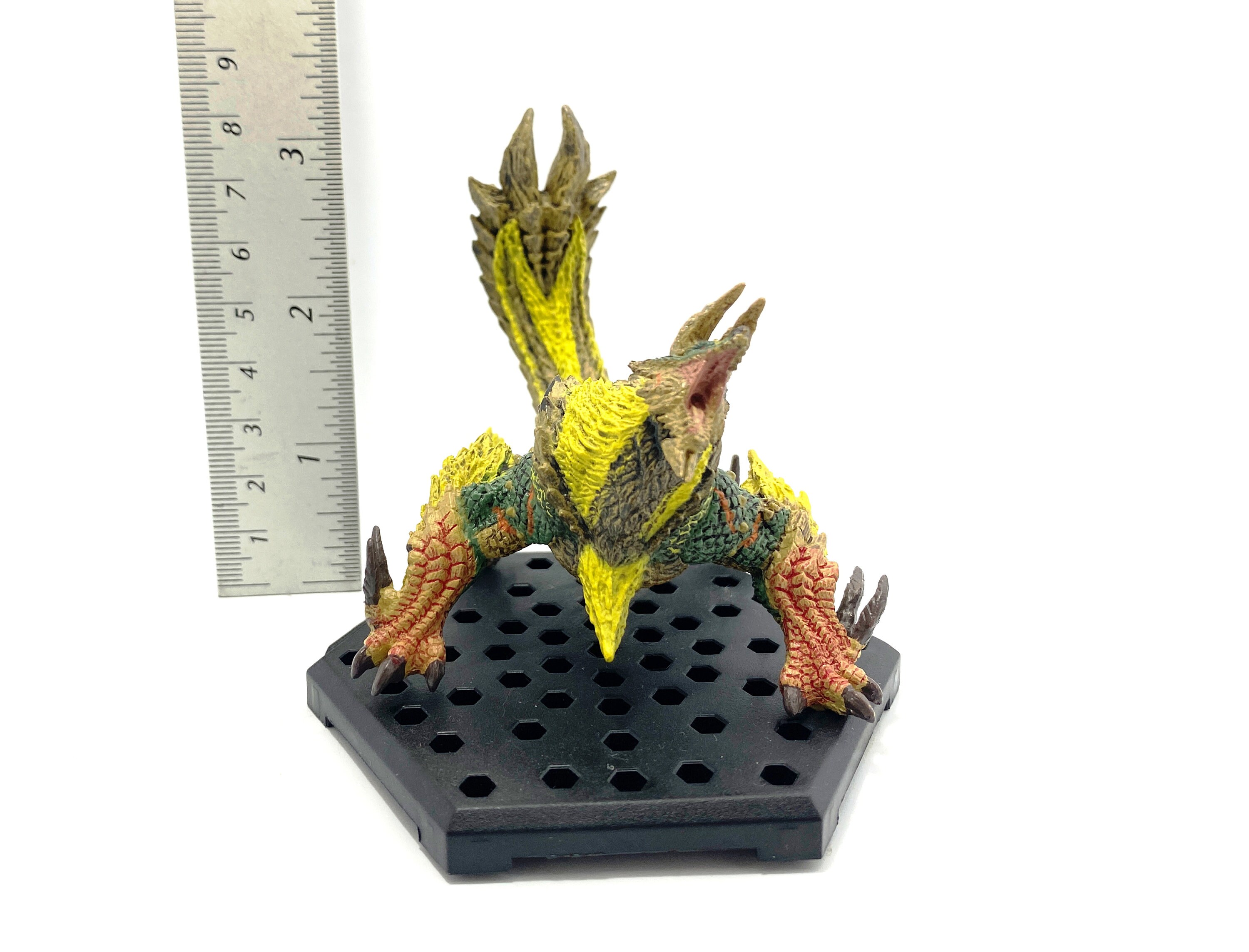 CAPCOM Monster Hunter Zinogre フィギュア 516kB7VfzWL.jpg_BO30,255,255,