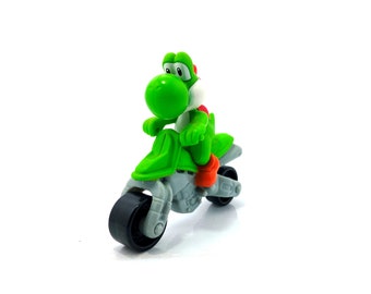 Mario Kart 8 Mcdonald Happy Meal Kid Collection Model Toys Figure - Yoshi
