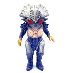 Ultraman Monster Kaiju Bandai Rare Vintage Toy Soft Vinyl Figure 1996 - Alien Benzene