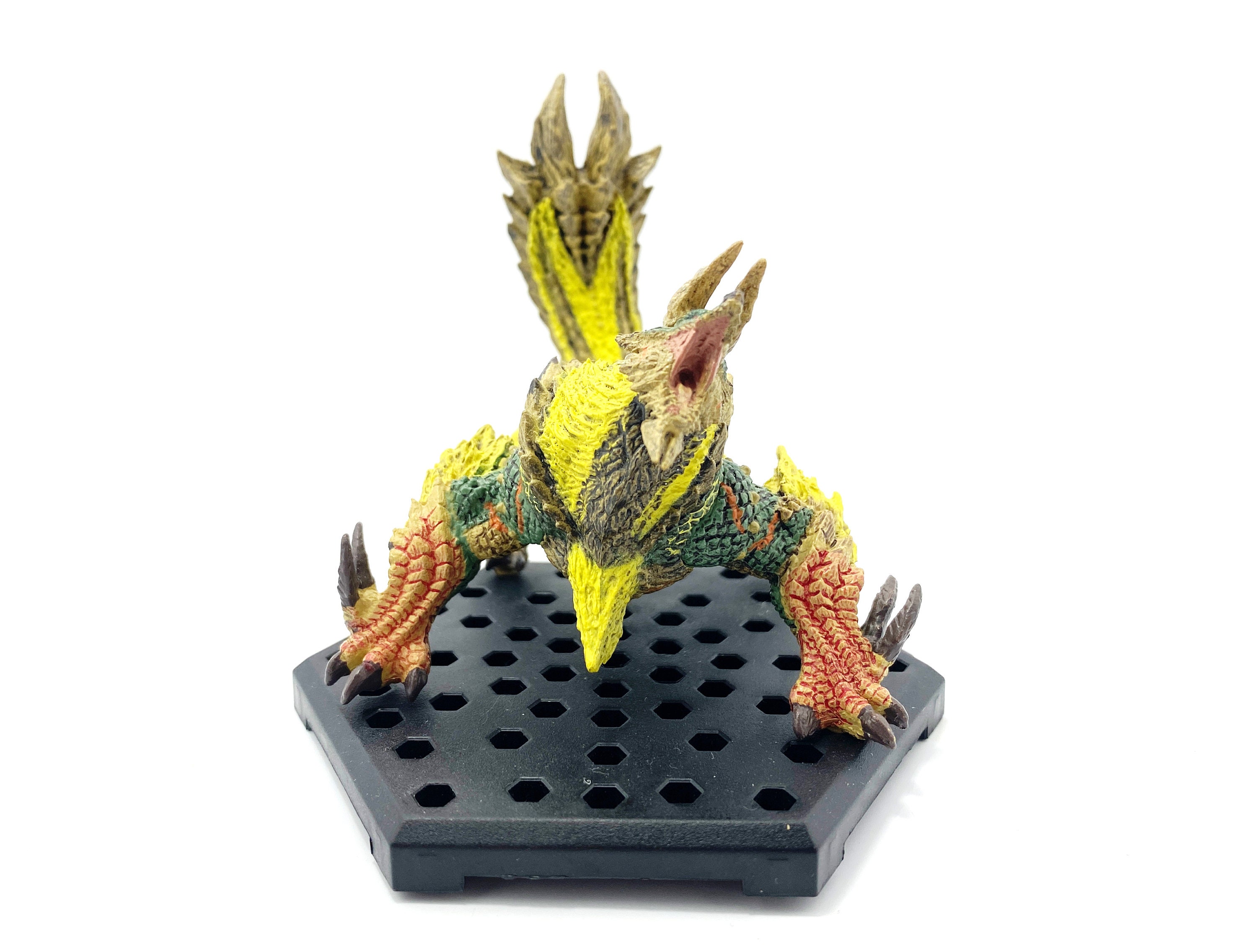 CAPCOM Monster Hunter Zinogre フィギュア イーカプコン |CAPCOM FIGURE BUILDER CUBE MONSTER HUNTER 雷狼竜