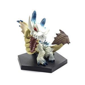 Monster Hunter 3G Capcom Banpresto Collection Figure 3 - Ivory Lagiacrus