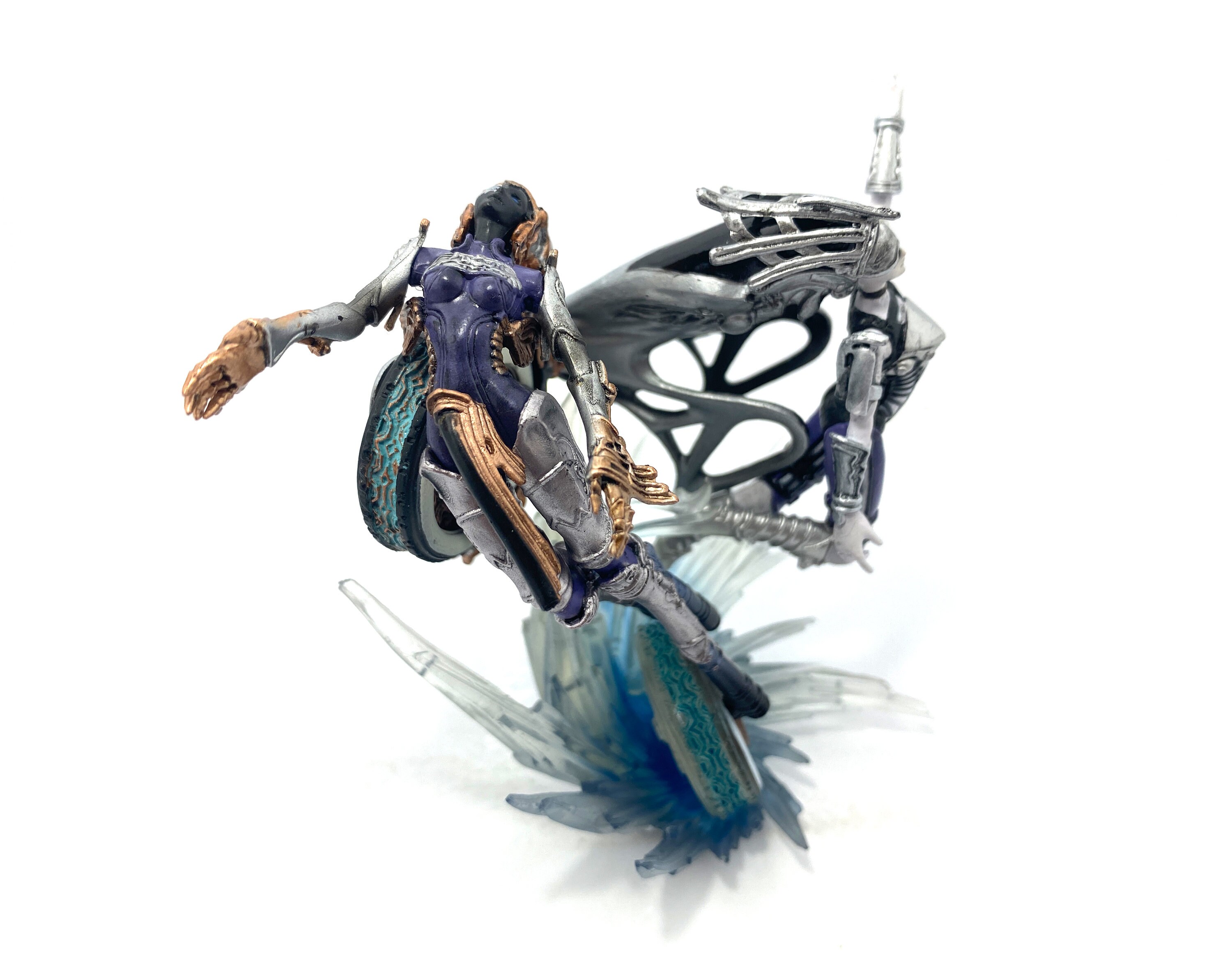 ゲームキャラクター FINAL FANTASY XIII PLAY ARTS SHIVA Final Fantasy XIII Play Arts Kai Pre-Painted Action Figure: Shiva Bike