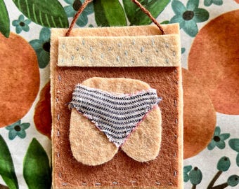 Sophia - Mini Hangable Feltwork