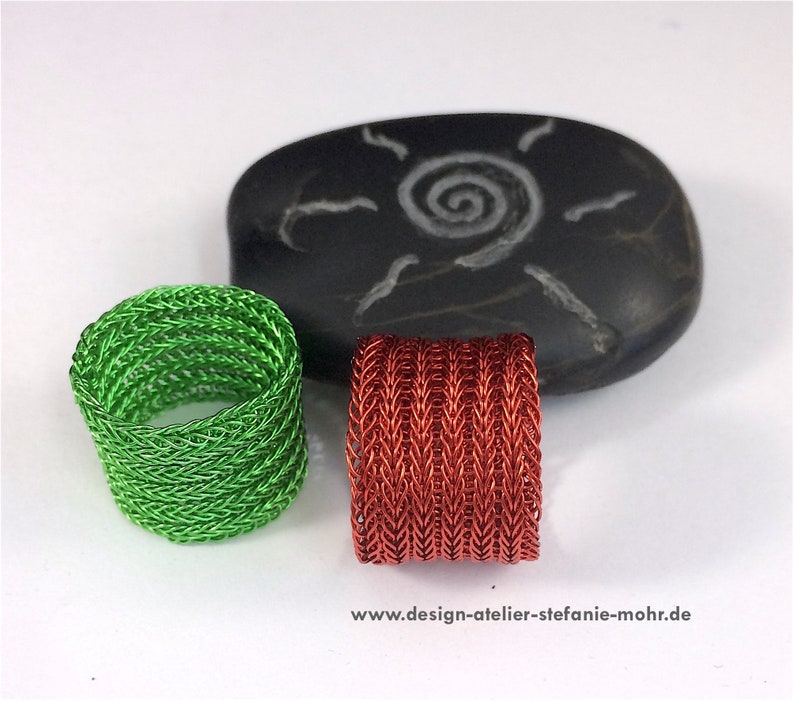 doppelt gestrickter Ring aus farbigem Kupferdraht Farbwahl Bild 3