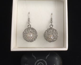 wire crochet stainless steel earrings bubbles OR drops with freshwater pearls