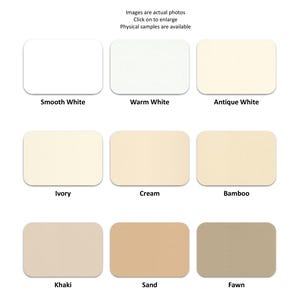 Puede incluir: Una tabla de colores con nueve muestras rectangulares etiquetadas como Smooth White, Warm White, Antique White, Ivory, Cream, Bamboo, Khaki, Sand y Fawn. Los colores van desde el blanco brillante hasta tonos beige, arena y marr&oacute;n claro.