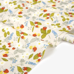 1/2 yard 100% Cotton 20C Strawberry 42 Wide : Dailylike Canada image 1