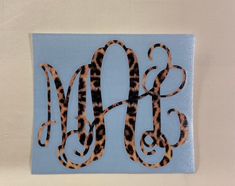 Calcomanía de vinilo con monograma de vid con estampado de leopardo real