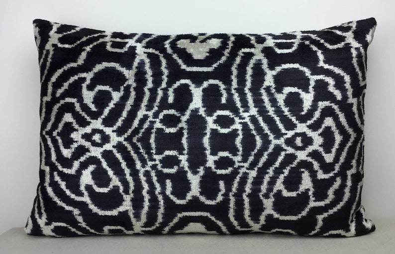 16 x 24 Silk velvet ikat pillow cover Decorative pillows Luxury home decoration Double side ikat cushion,Handmade velvet ikat pillow