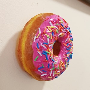 4.5 Inch Realistic Pink Sprinkled Donut Wall Decor, 3D Fake Food Art, Donut Prop, Pop Art