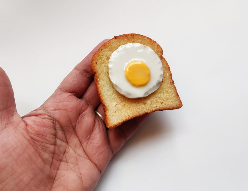 Large Miniature Toast with Egg Pin, Cute Brooch 3D Food Pin, Food Jewelry, Cute bar pin, Unique Brooch, label pin image 1