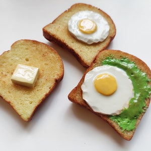 Large Miniature Toast with Egg Pin, Cute Brooch 3D Food Pin, Food Jewelry, Cute bar pin, Unique Brooch, label pin image 3