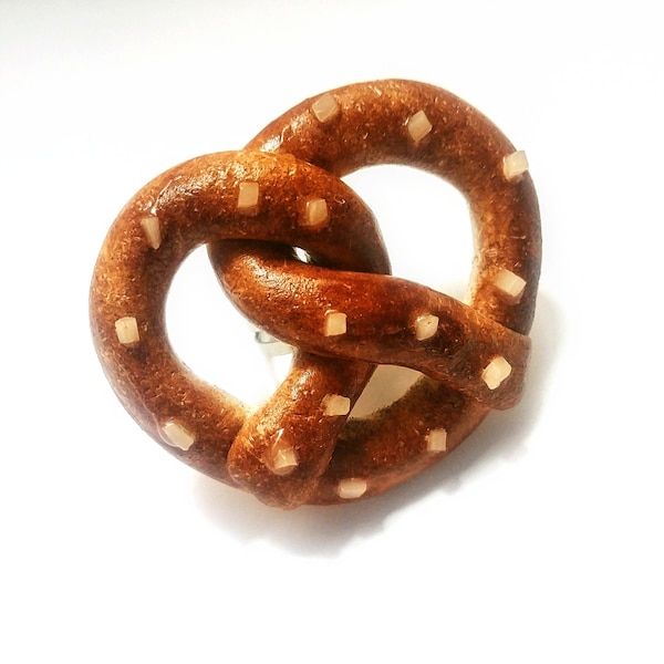 Hard Pretzel Food Jewelry, Cute Rings, Kawaii jewelry, Food Charms, Quirky Jewelry, Knot Ring, Food Ring