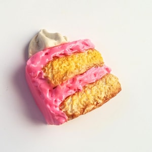 Pink Frosted Cake Pin,  Cute Brooch 3D Food Pin, Food Jewelry, Cute lapel pin, Unique Brooch, label pin