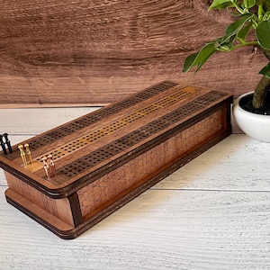 Wood cribbage game, Heirloom cribbage board, Family cribbage game, Laser cut wood game, Cribbage game board, Hand crafted cribbage game