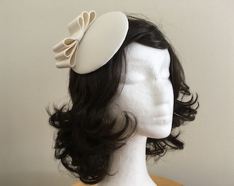 Bridal hat, classic large bow, cream satin, puristic, timeless