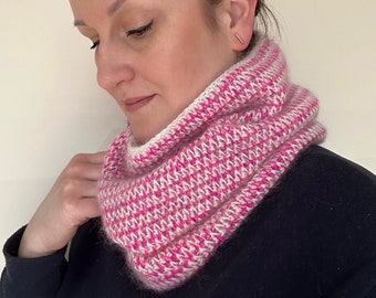 knit-look crochet cowl PDF digital pattern/ crochet women's cowl/ knit-look crochet cowl pattern women/ crochet neck warmer/ crochet scarf
