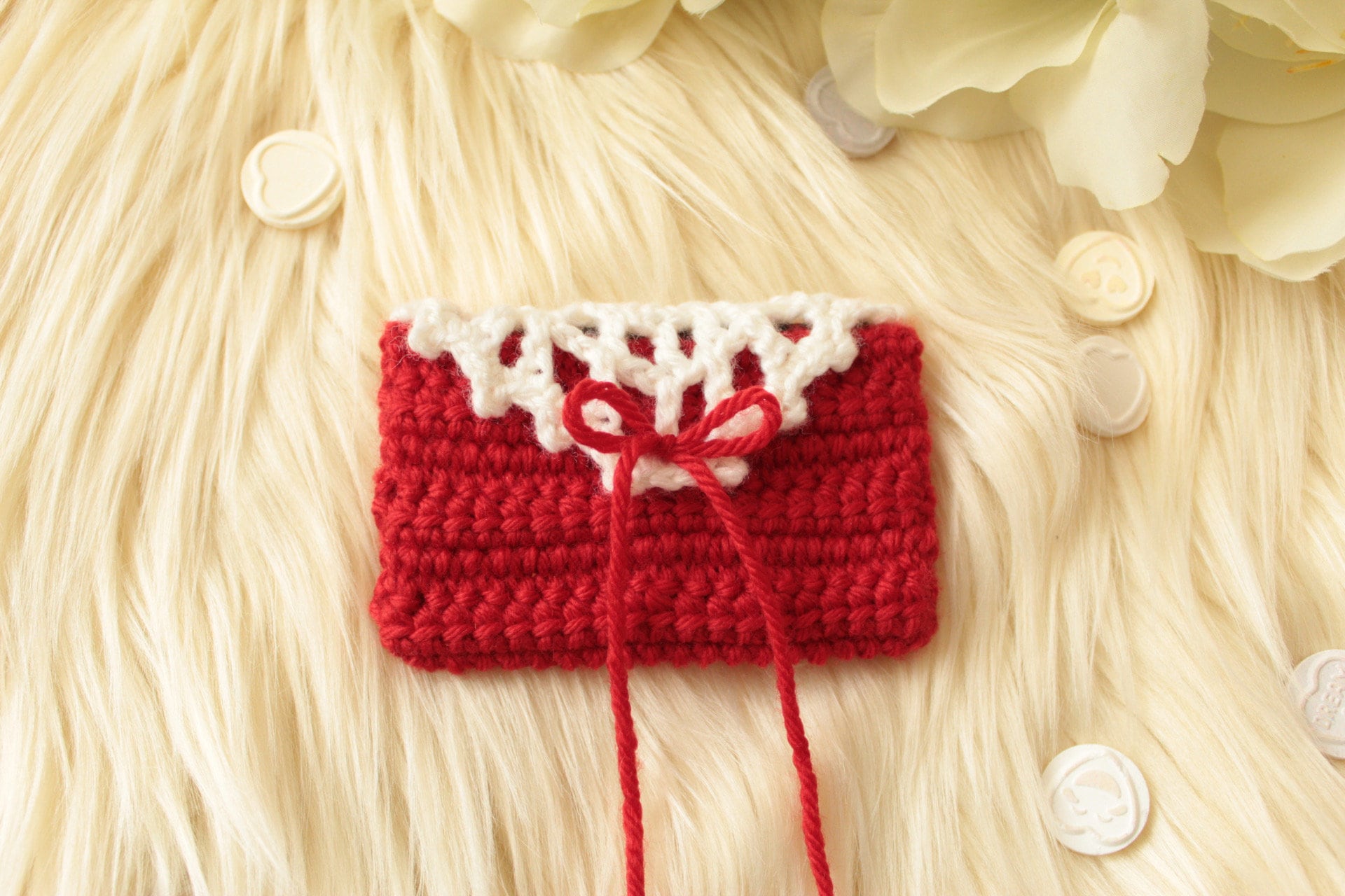 38 Crochet Wallet Patterns with Card Holders, Coin Pouches, and Mini Wallets 27 Crochet Gift Card Holder