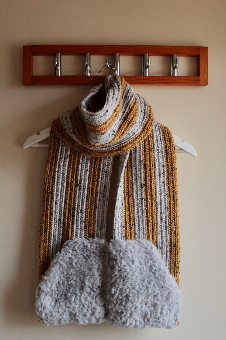 crochet scarf with pockets pdf pattern/ crochet scarf/ crochet pocket scarf/ crochet pocket shawl/ crochet women's scarf with pockets image 3