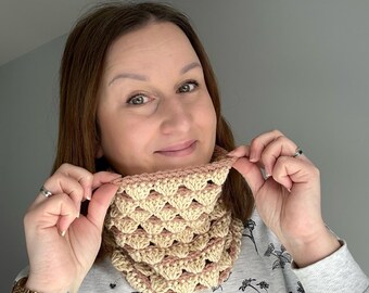 beginner friendly crochet cowl PDF digital pattern - crochet cowl for women - crochet scarf - crochet neck warmer pattern