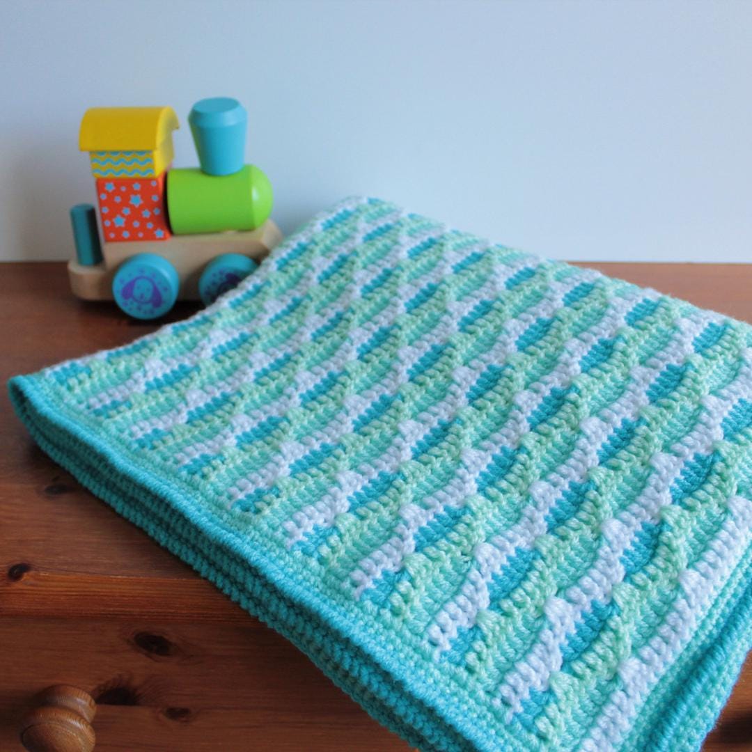 34 Sharp Chevron Crochet Pattern: Master the Zigzag with Ease 14 Crochet Ripple Baby Blanket
