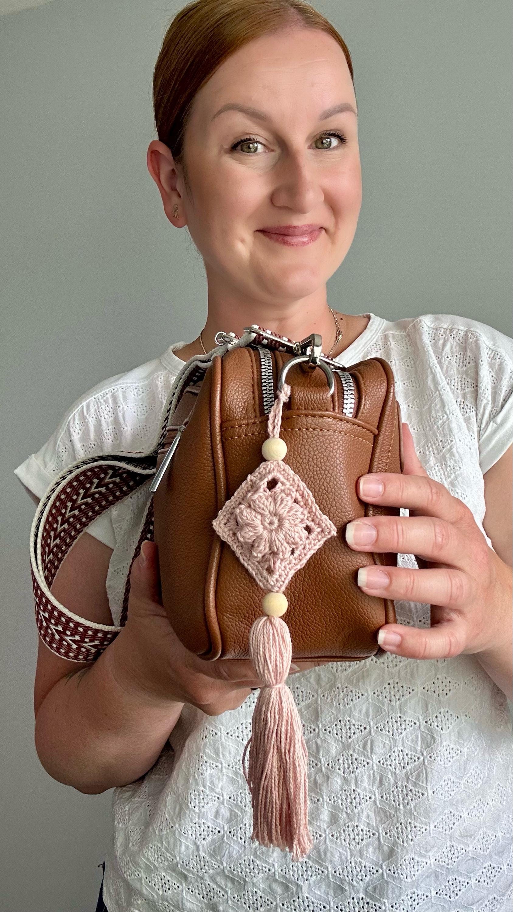lace crochet bag charm PDF pattern/ crochet vintage keychain/ crochet flower bag charm/ crochet purse charm/ crochet handbag charm/ pdf