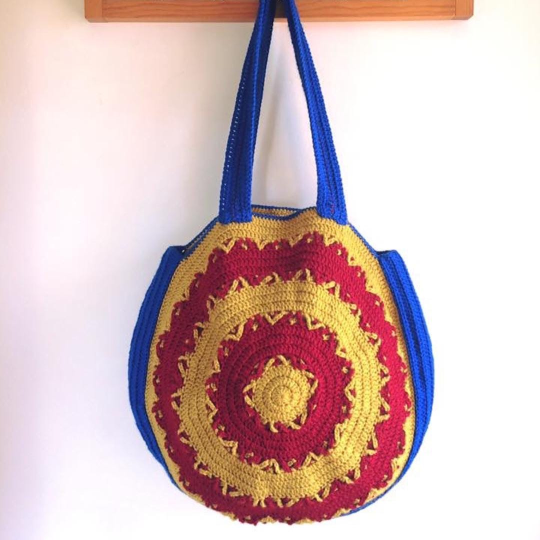 40 Beautiful Circle Crochet Patterns To Make For Your Home 27 crochet round bag crochet patter/ crochet market bag/