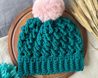 Easy chunky crochet beanie hat PDF pattern for women / adult size/ bulky yarn crochet beanie pattern/ beginner-friendly hat