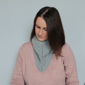 crochet bandana cowl crochet pattern/ crochet cowl for women/ bandana style cowl/ crochet neck warmer/ crochet scarf for winter/ PDF