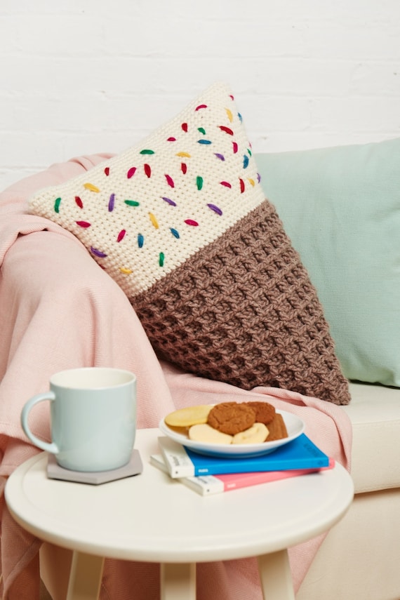 ice cream crochet cushion/ crochet pillow/ crochet cushion/ crochet pattern/ crochet homewares/ crochet home decor/ crochet cushion pattern