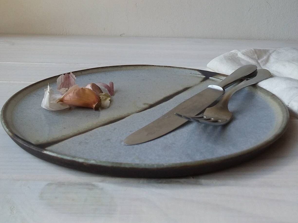 Assiette Bleue, Assiette en Céramique, Poterie Noire, Plateau de Fromage Amoureux Cadeau, Gris Plaqu