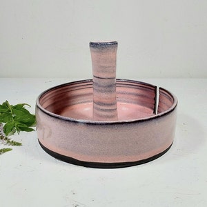 Porta asciugamani di carta in ceramica rosa e nero da 6,8 pollici, porta asciugamani di carta autoportante fatto a mano