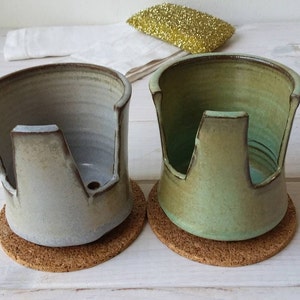 Raised Kitchen Sponge Holder with Holes, Gray or Green Ceramic Scouring Pad Holder