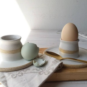 Personalized Ceramic Egg Cup, Pottery Egg Holder, Modern Egg Cup, Customized Egg Cup, Soft Boiled Egg Cup, 3 Minute Egg Cup with Plate