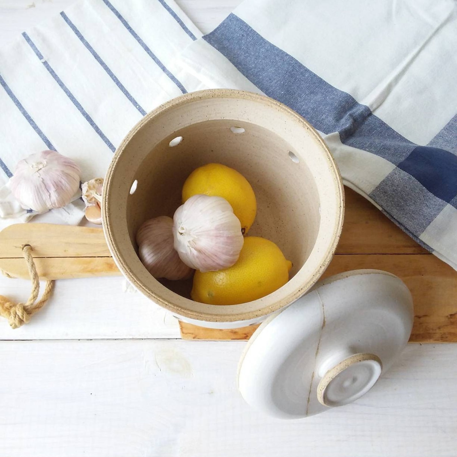 Large Ceramic Garlic or Onion Keeper White and Beige Potato Etsy