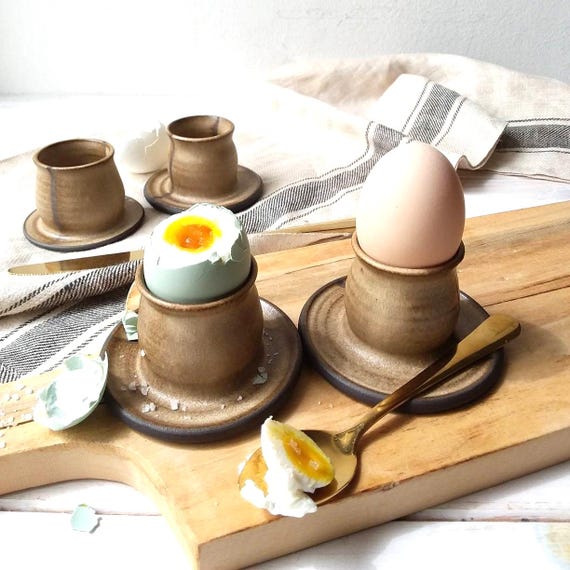 Eierbecher aus Keramik, Keramik Eierbecher, moderner Eierbecher, moderner Eierbecher, weich gekochter Eierbecher, 3-Minuten-Eierbecher, handgefertigter Eierhalter, Eierbecher
