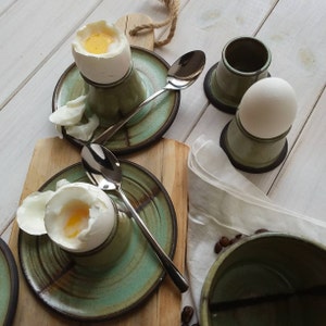 Ceramic Egg Cup, Pottery Egg Cup, Modern Egg Cup, Modern Egg Holder, Soft Boiled Egg Cup, Green Egg Cup, Ceramic Egg Holder, Egg Server