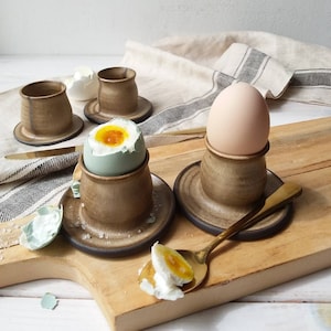 Ceramic Egg Cup, Pottery Egg Cup, Modern Egg Cup, Modern Egg Holder, Soft Boiled Egg Cup, 3 Minute Egg Cup, Ceramic Egg Holder, Egg Server