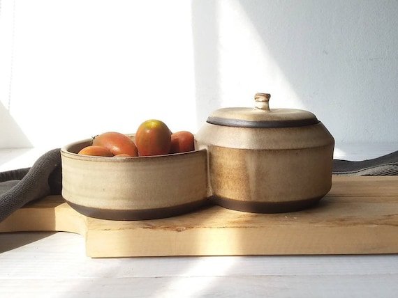 Verbundene Keramikschalen mit Deckel, beiges und schwarzes Keramikschalenset, Chip- und Dipschalen, doppeltes Gewürzset
