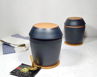 Pot de rangement en céramique noire, Pot de miel en poterie fait main, Boîte à thé noir, Récipient noir avec couvercle, Boîte en céramique avec couvercle, Pot à condiments beige