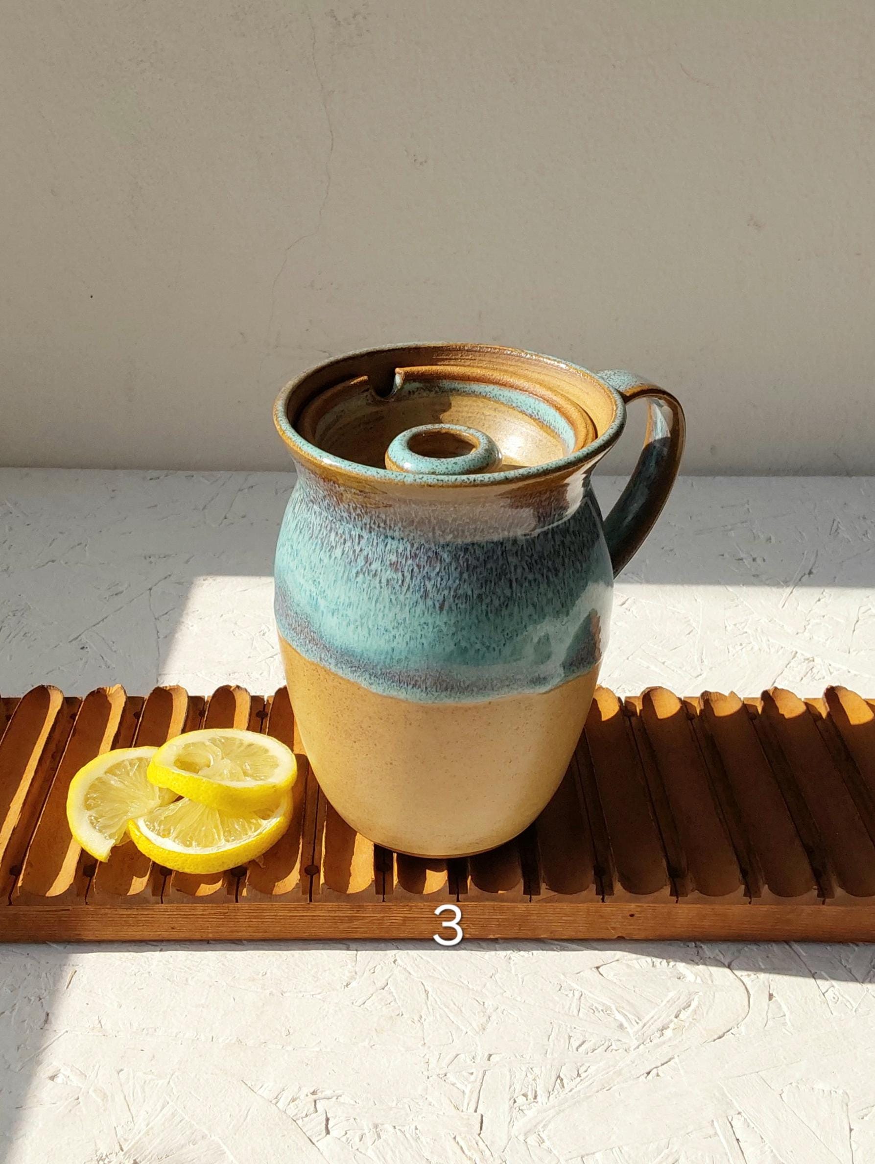 20 fl. oz. Tall Ceramic Travel Mug, 600 ml Beige and Blue Travel Mug With Ceramic Lid and Handle