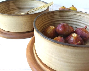 Beige and Black Stoneware Bowl Set, SET OF TWO Nested Pottery Bowls, Deep Ceramic Serving Bowls, Black and Beige Pasta Bowls