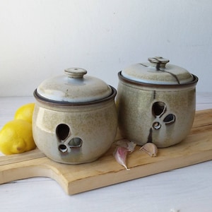Gray Ceramic Garlic Keeper, Lidded Pottery Garlic Jar