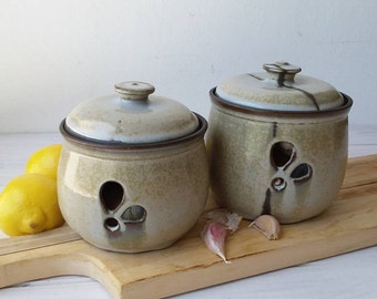 Gray Ceramic Garlic Keeper, Lidded Pottery Garlic Jar