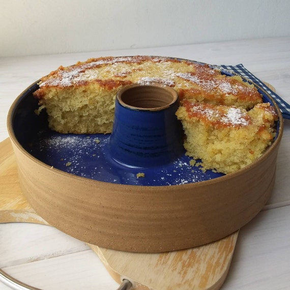 Ceramic Baking Dish, Ceramic Cake Pan, Terracotta Pottery Cake Dish, Black  Pottery, Red Baking Dish With Hole, Bundt Cake Pan, Bakeware 