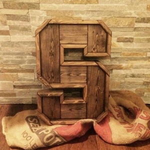 Letras grandes de madera, rústicas en 3D, iniciales de madera gruesas y gruesas, teñidas o sin terminar para bodas o decoración del hogar, letras y números