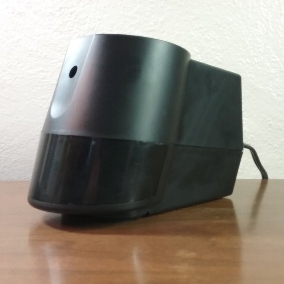 Hunt Vintage 1980's Electric Pencil Sharpener Model 21 made in USA brought to you by UsefulRetro