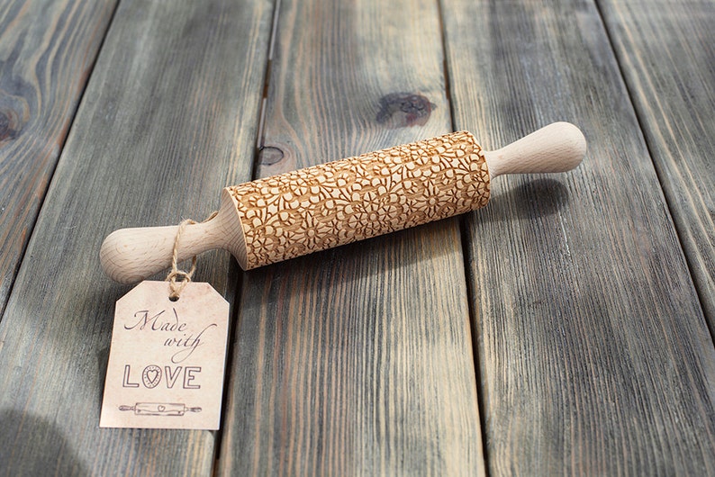 Delicate Lace rolling pin, engraved and embossing cookie stamp, ornamental pattern, Guipure cookie roller image 4